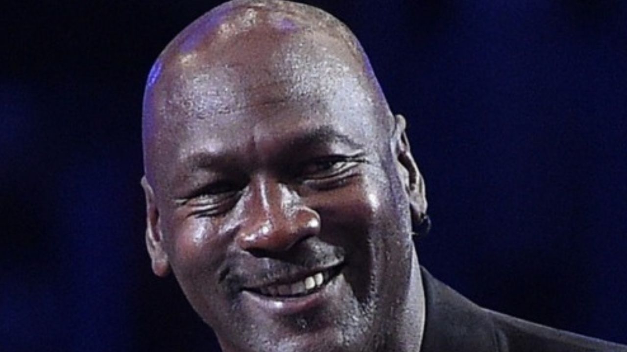 Michael Jordan se torna o atleta mais rico do planeta