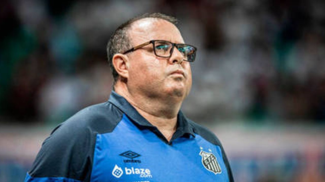 Marcelo Fernandes assume oficialmente o comando do Santos após triunfo sobre o Vasco na última rodada