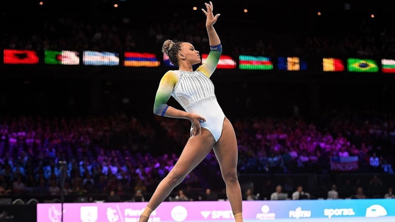 Rebeca Andrade e Flávia Saraiva se classificam nas finais individuais de Ginastica Artística