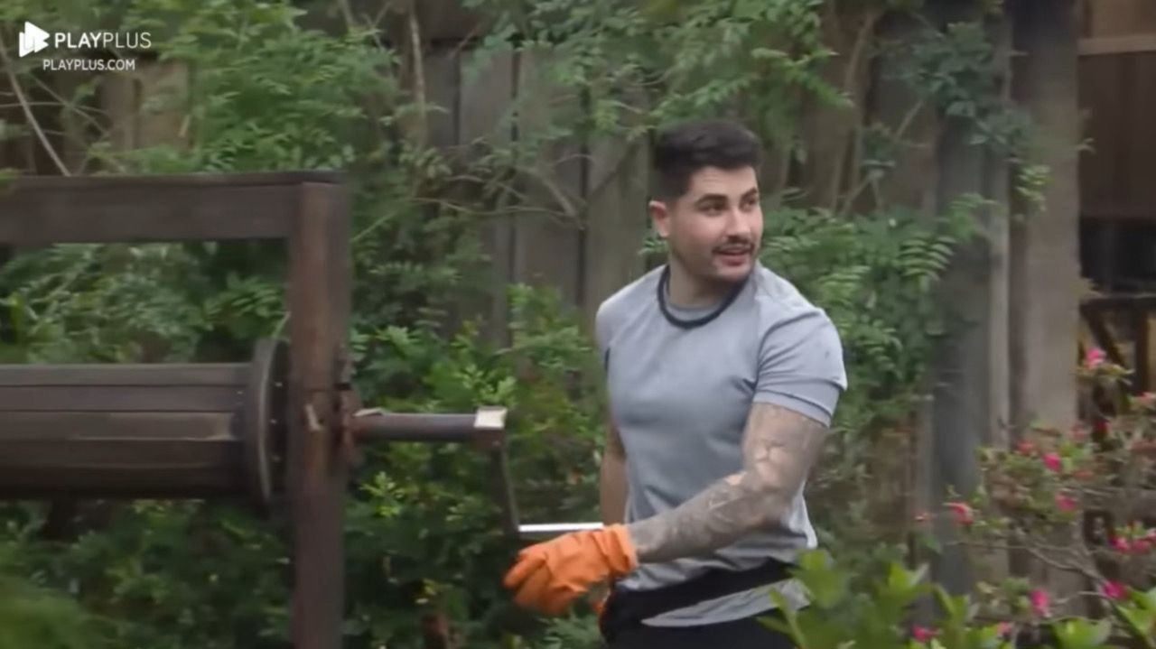 A Fazenda 15: Lucas brinca com WL após pergunta do peão