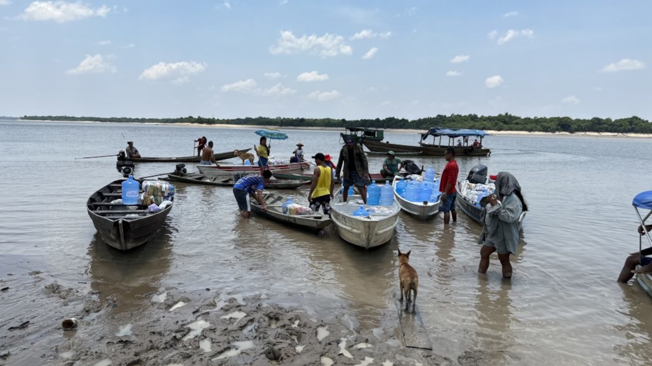 Seca no Amazonas impacta educação, navegação e energia