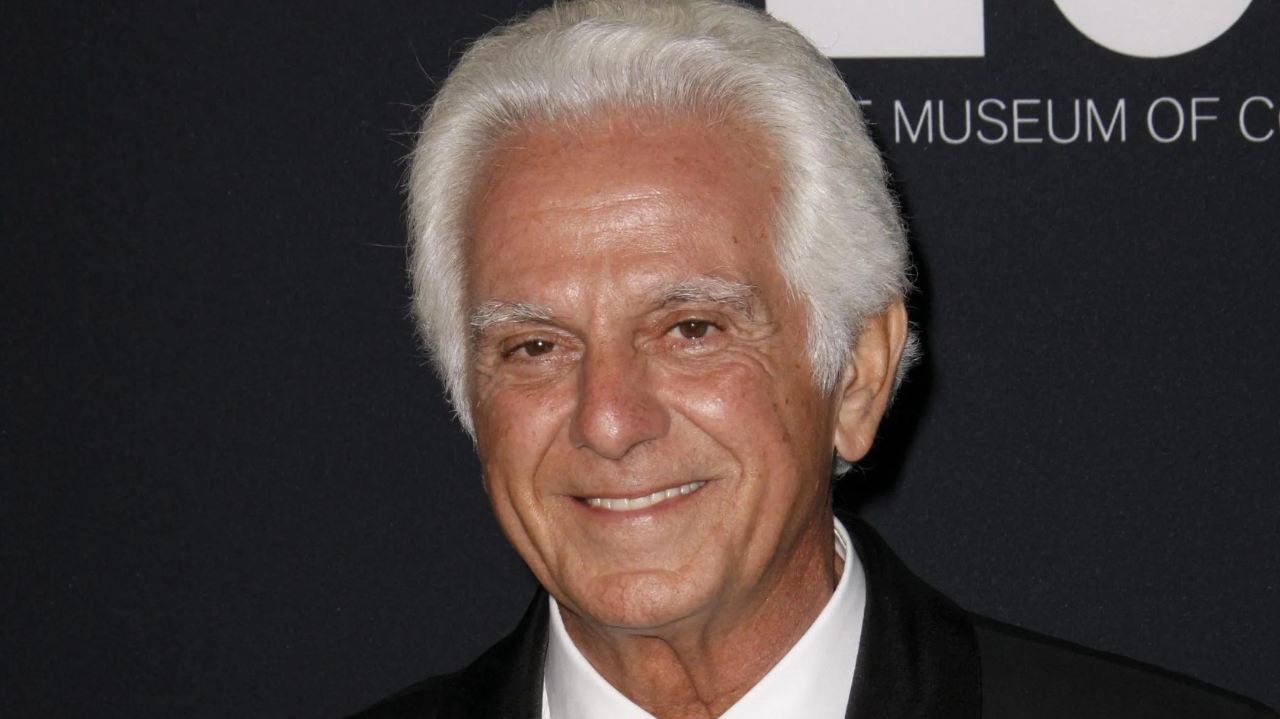 Guess anuncia saída do cofundador do conselho de administração