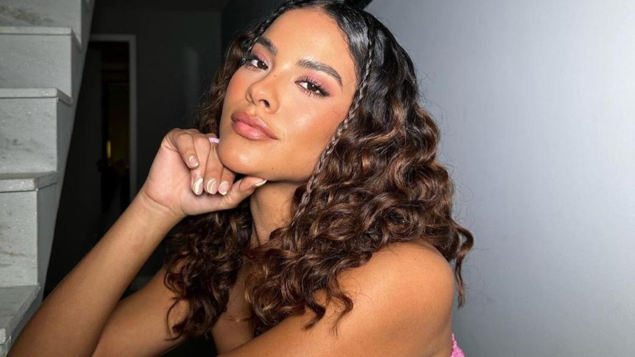 Bella Campos comenta como está sua vida amorosa após o término com MC Cabelinho