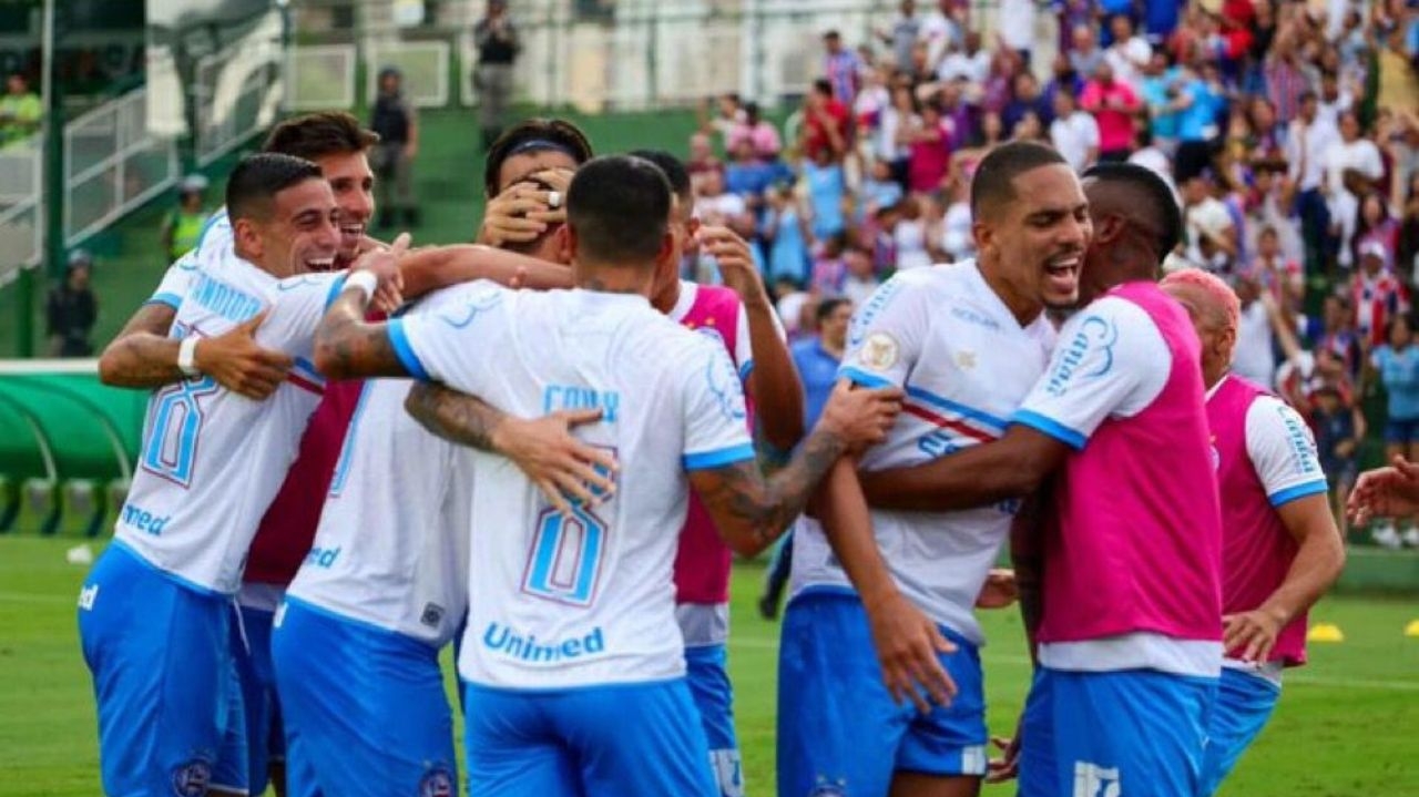 Com hat-trick de Everaldo, Bahia vence Goiás na Serrinha