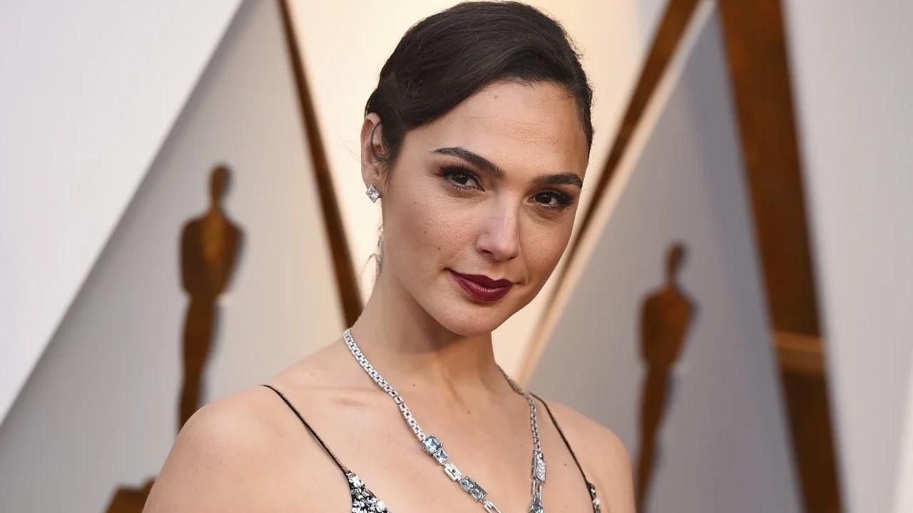 Gal Gadot, a “Mulher Maravilha”, fala  sobre os ataques do Hamas a Israel