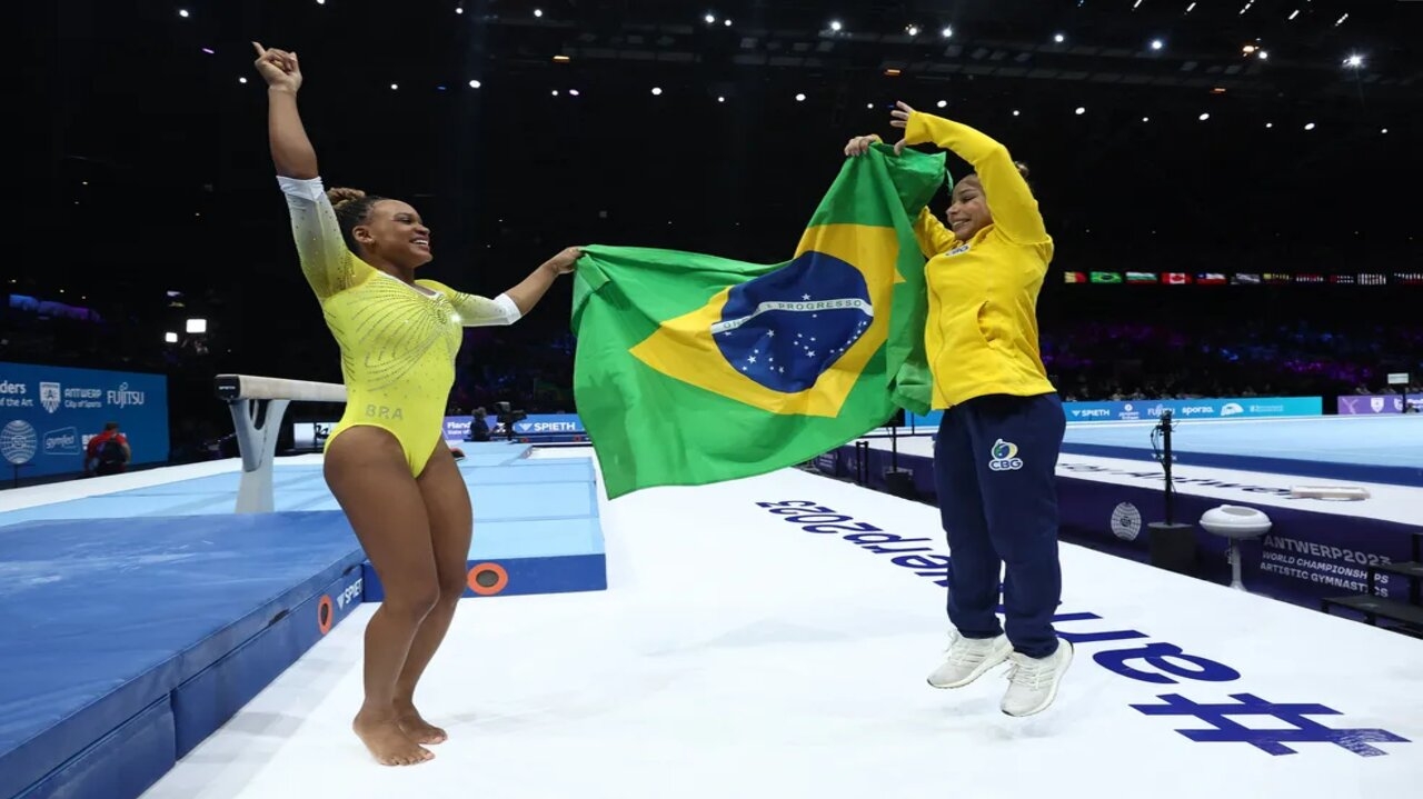 Rebeca Andrade e Flávia garantem medalhas para o Brasil no Mundial da Antuérpia