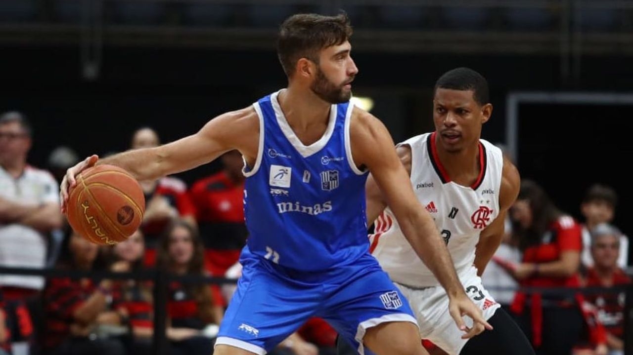 Minas atropela o Flamengo na estreia do Novo Basquete Brasil (NBB)