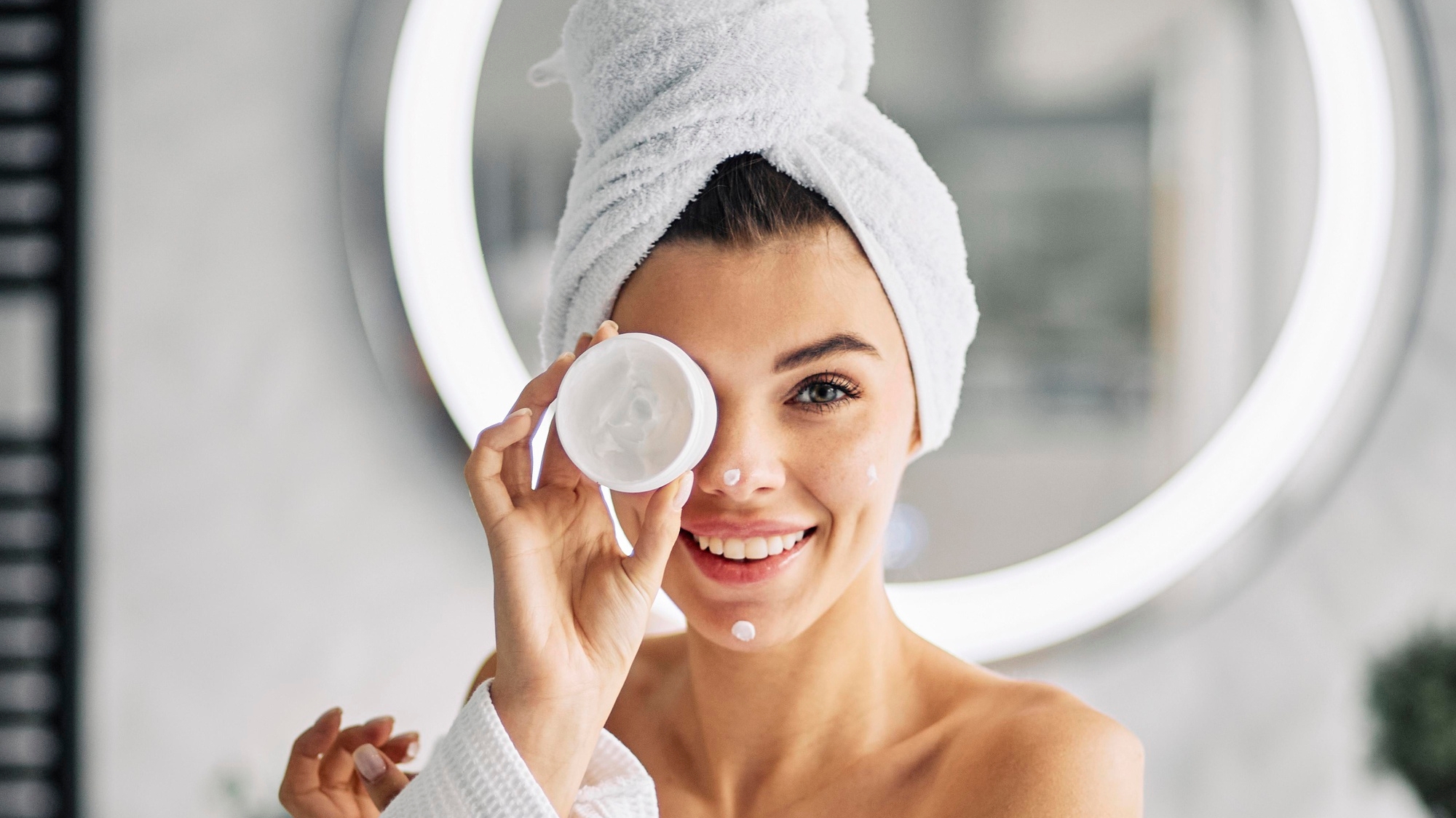 Cremes de hidratação para cabelo, rosto e corpo oferecem ótimo custo-benefício