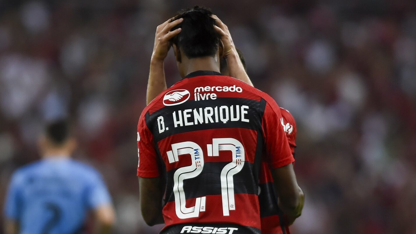 Palmeiras melhora a oferta, oferece 4 anos de contrato a Bruno Henrique e aguarda decisão do jogador