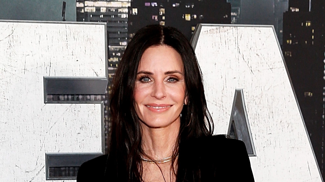 Courteney Cox revela se arrepender de procedimentos estéticos