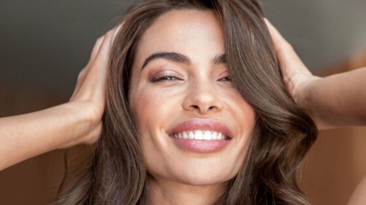 Veja técnicas noturnas para acordar com o cabelo divino