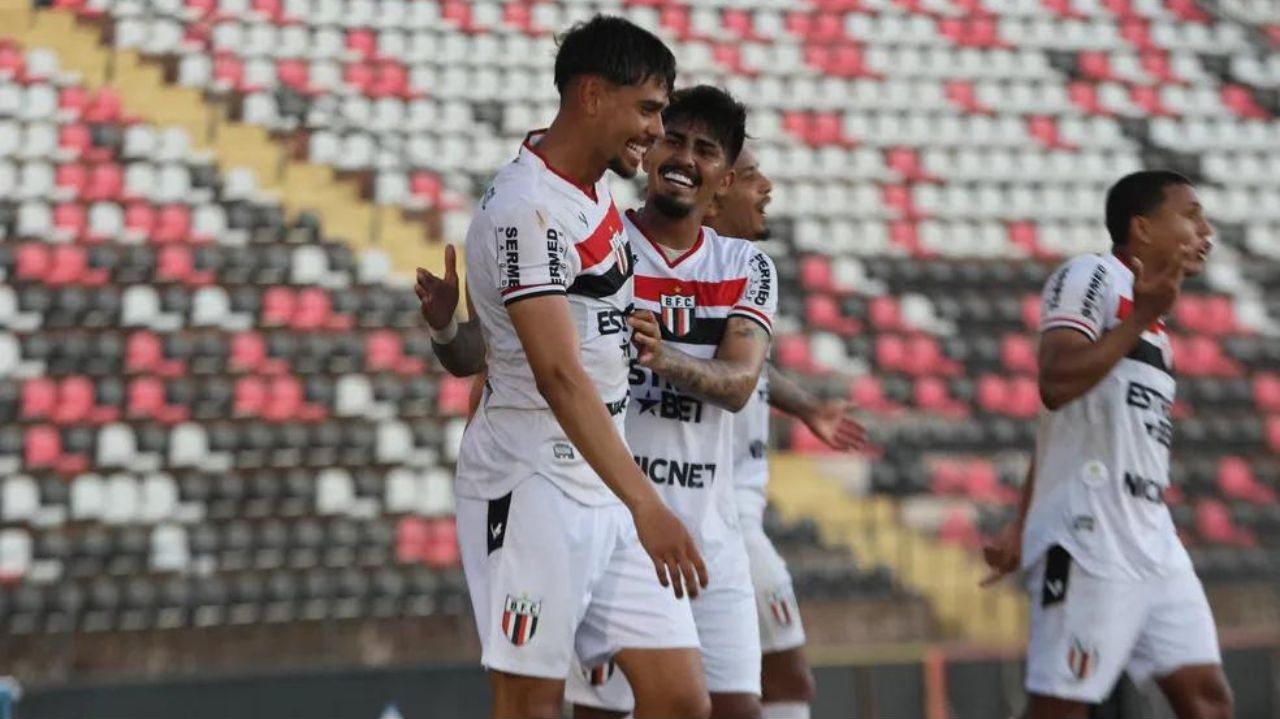 Gol impressionante marcado por Guilherme Madruga na Série B agita torcida nas redes sociais