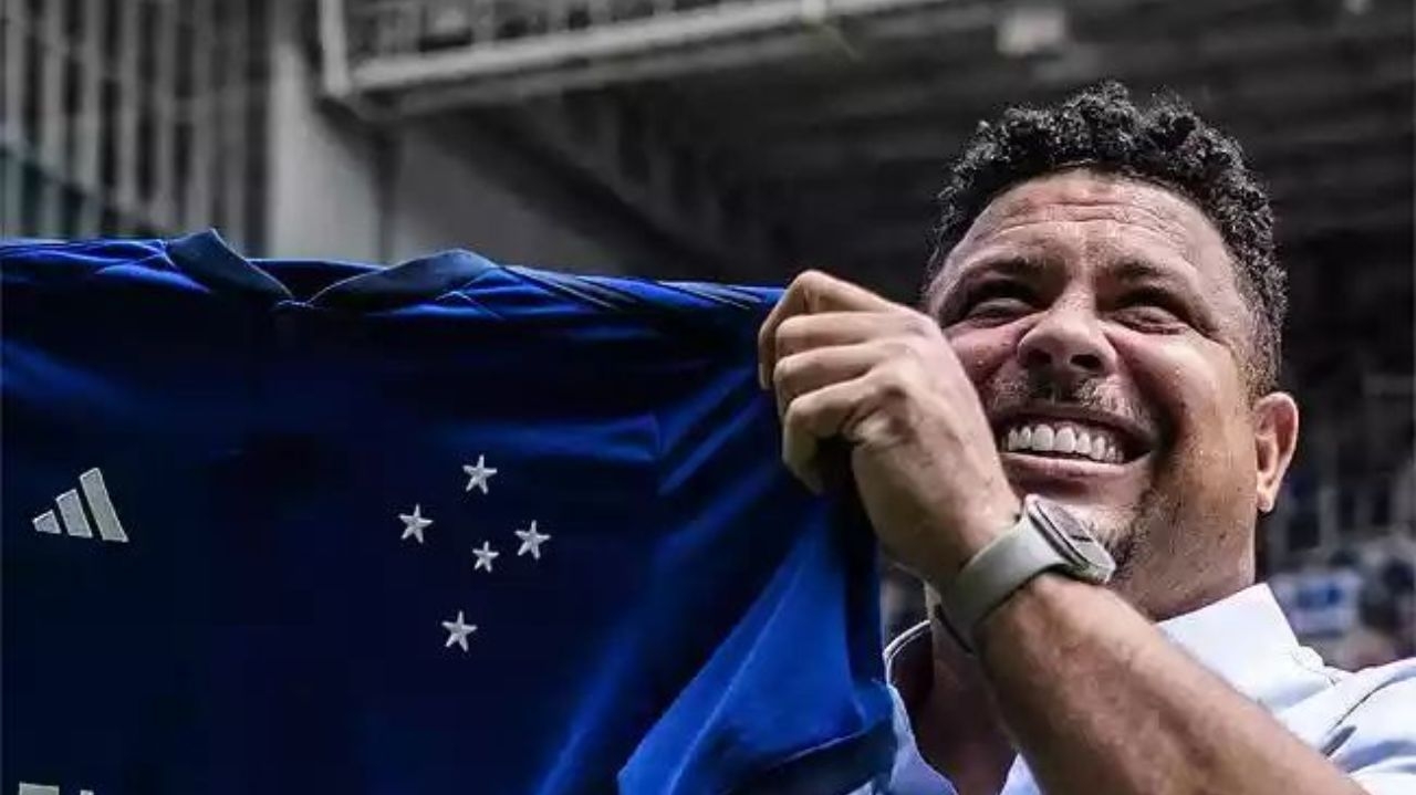 Ronaldo comemora primeira vitória em clássico e projeta reta final do Cruzeiro
