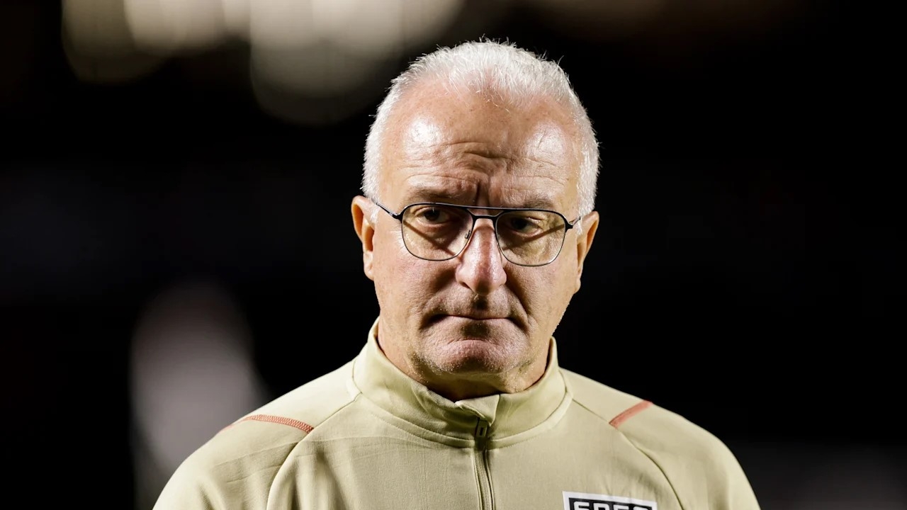 Dorival enfrenta problemas para definir meio campo do São Paulo visando duelo contra o Palmeiras