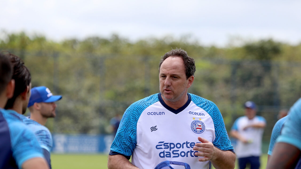 Rogério Ceni reencontra o Cruzeiro quatro anos após passagem conturbada