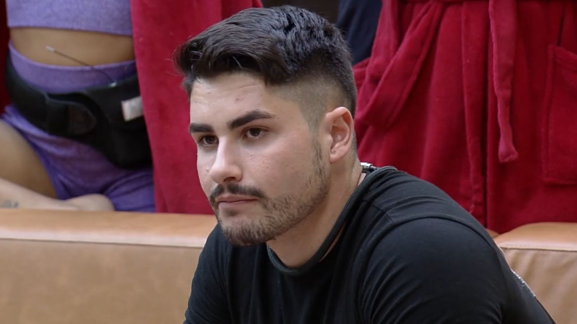 A Fazenda 15: Lucas, Jaque e Kally falam mal de rivais durante a Live do Fazendeiro