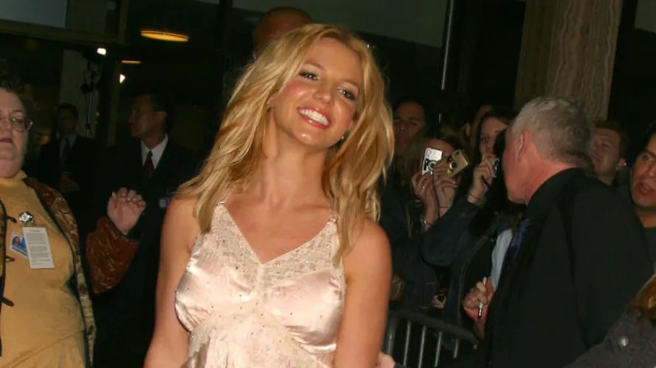 Britney Spears relembra ida de pijama ao red carpet
