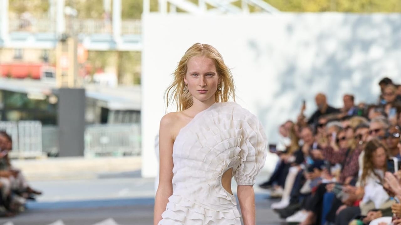 Chloé e Angelina Jolie criam coleção que celebra conexão feminina