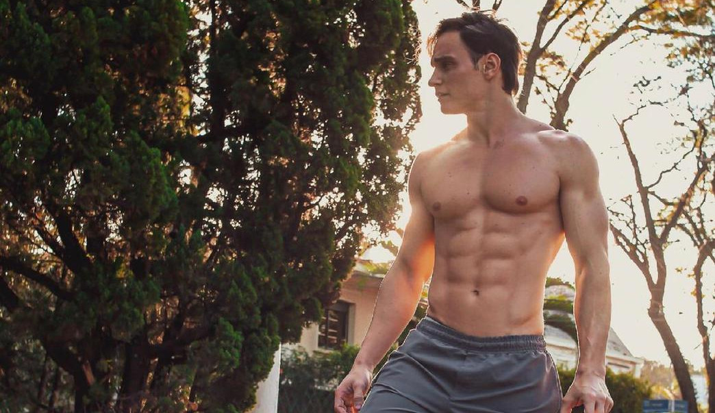 Preparador Físico das estrelas, Norton Mello realiza transplante capilar com a médica tricologista Dra. Luciana Passoni