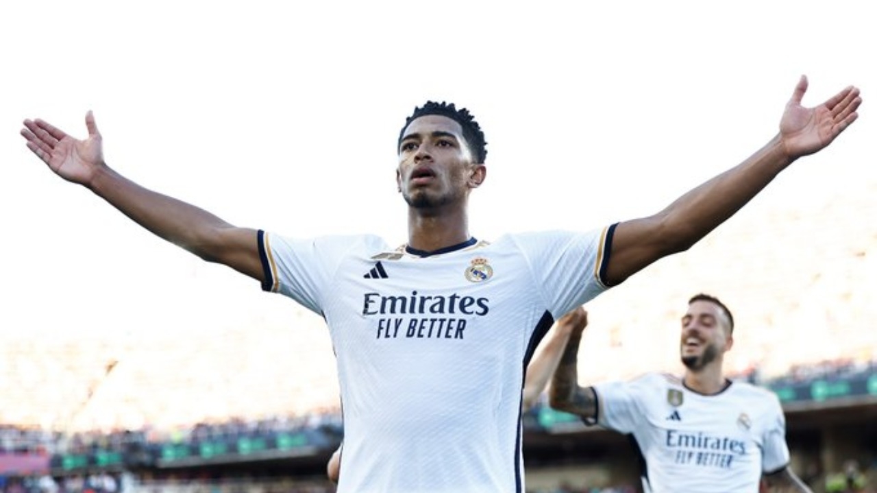 Real Madrid vence de virada o Barcelona, com dois gols de Belligham