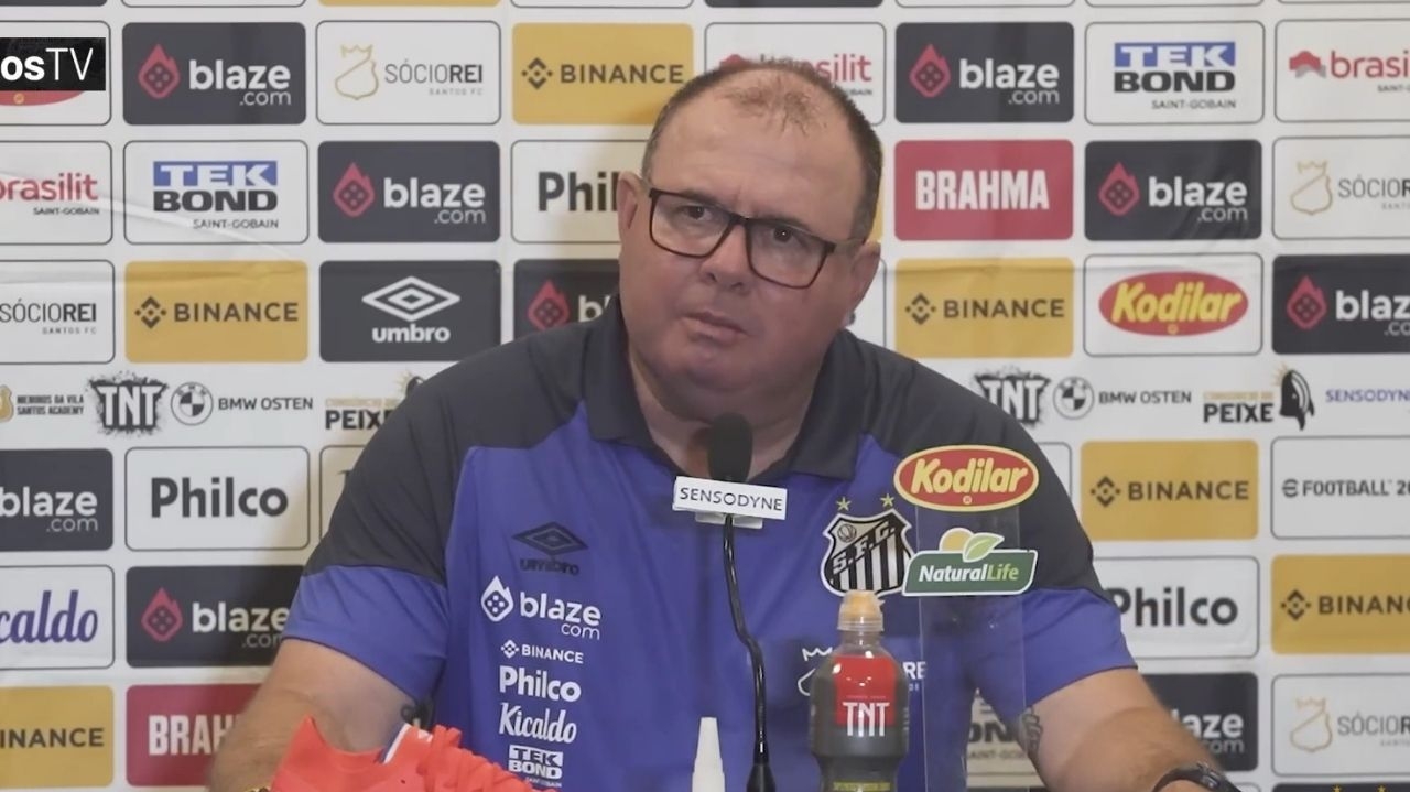 Técnico do Santos fala com a imprensa após empate com o Corinthians