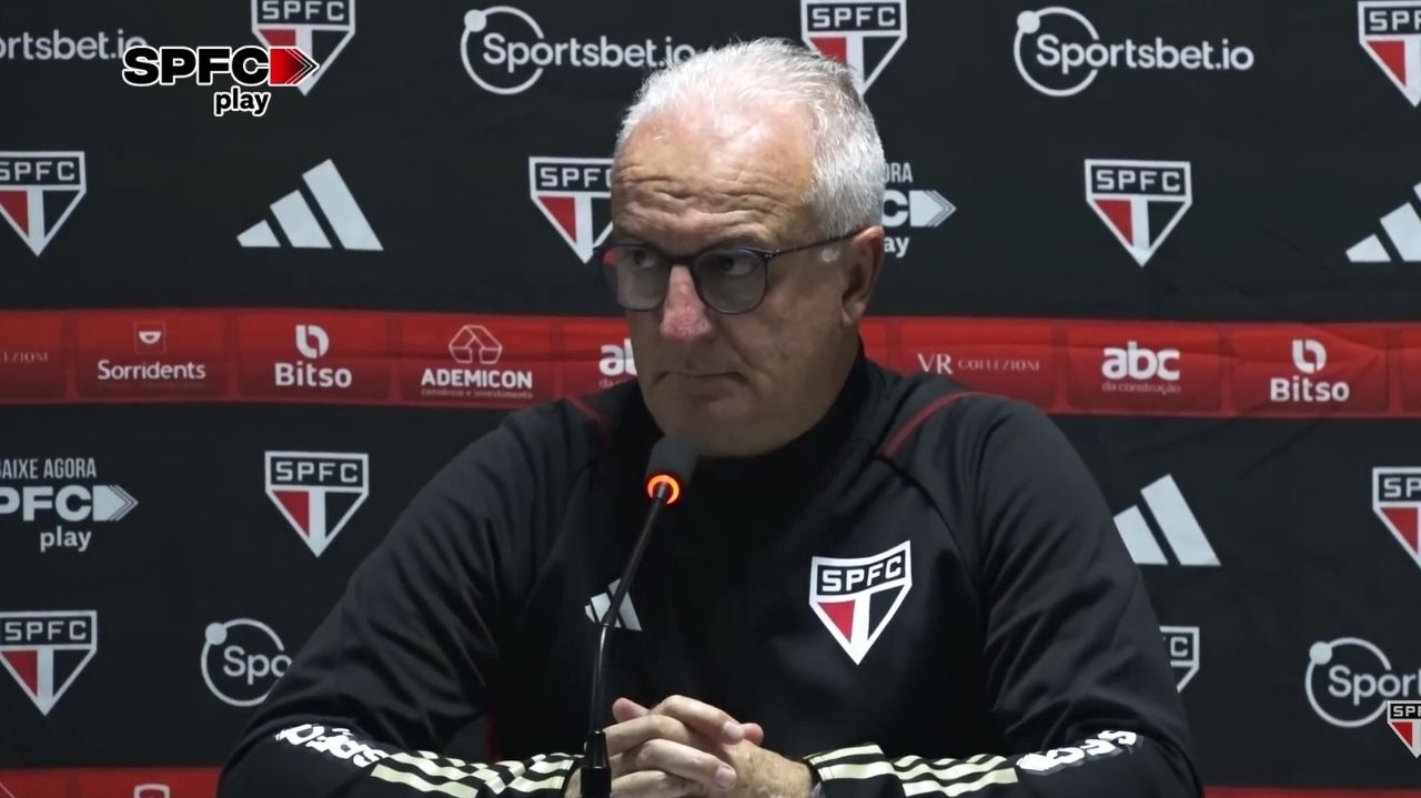 Técnico do São Paulo fala com a imprensa após empate fora de casa