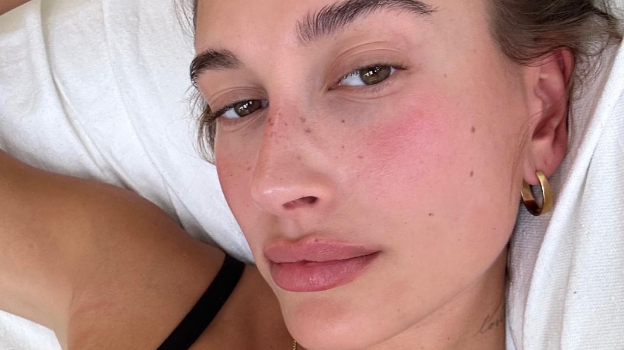 Aprenda a reproduzir a Sunkissed, nova tendência de maquiagem inspirada na beleza natural