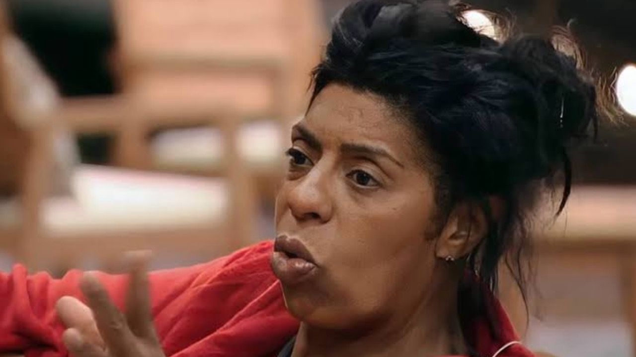 A Fazenda 15: Márcia Fu é pauta de conversa na madrugada