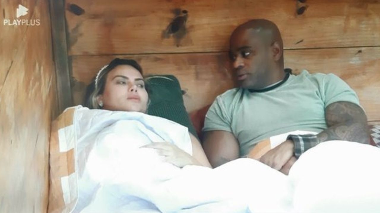 A Fazenda 15: Black muda seu discurso para Kally