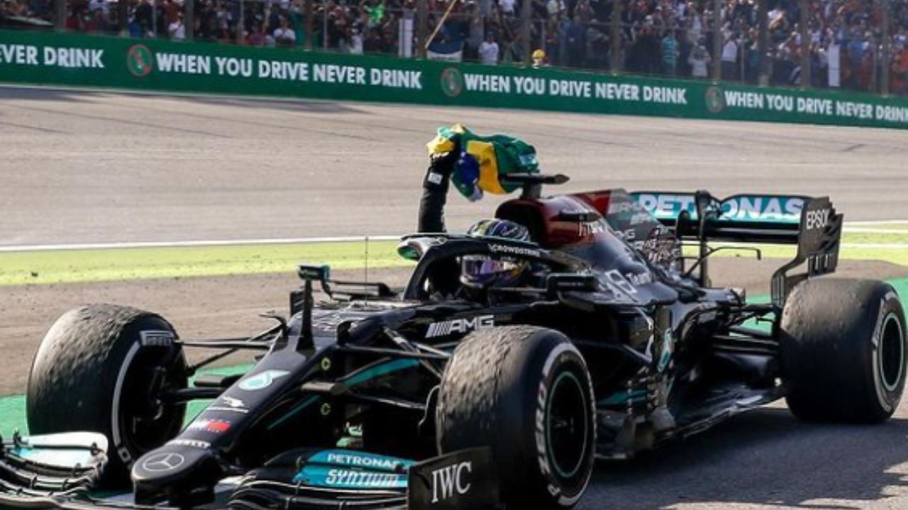 Hamilton comenta sobre vencer no Brasil e segundo lugar na Fórmula 1