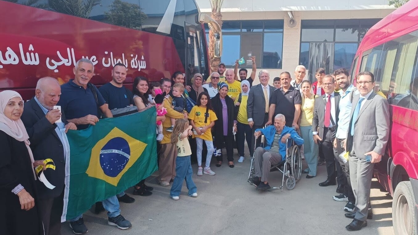1.445 pessoas e 53 pets já foram resgatados pelo Brasil desde o início do conflito entre Israel e Hamas