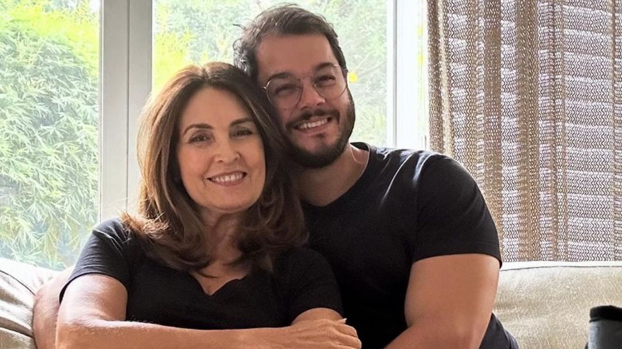 Fátima Bernades quebra o pé e recebe carinho de Túlio Gadelha