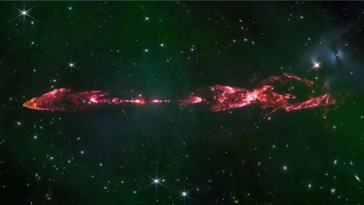 Telescópio James Webb capta estrela nascente