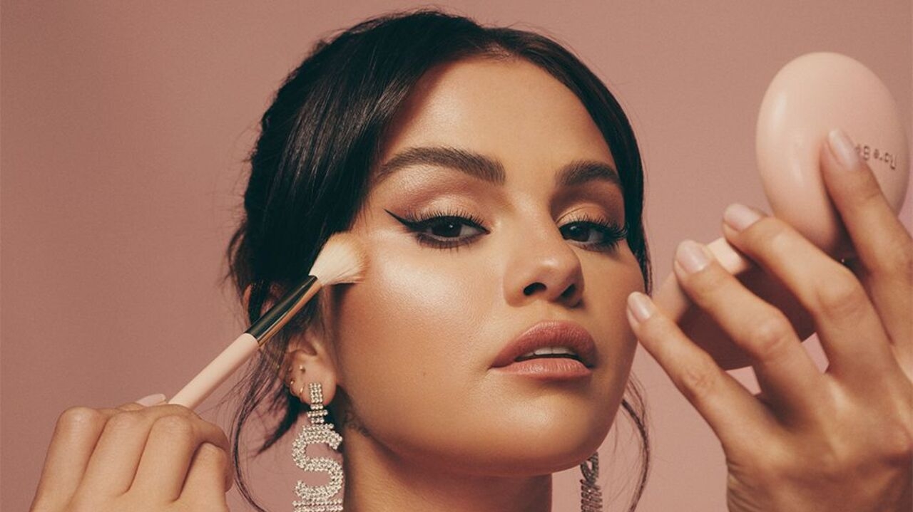 Selena Gomez usa perfil de marca para se manifestar sobre conflito em Gaza