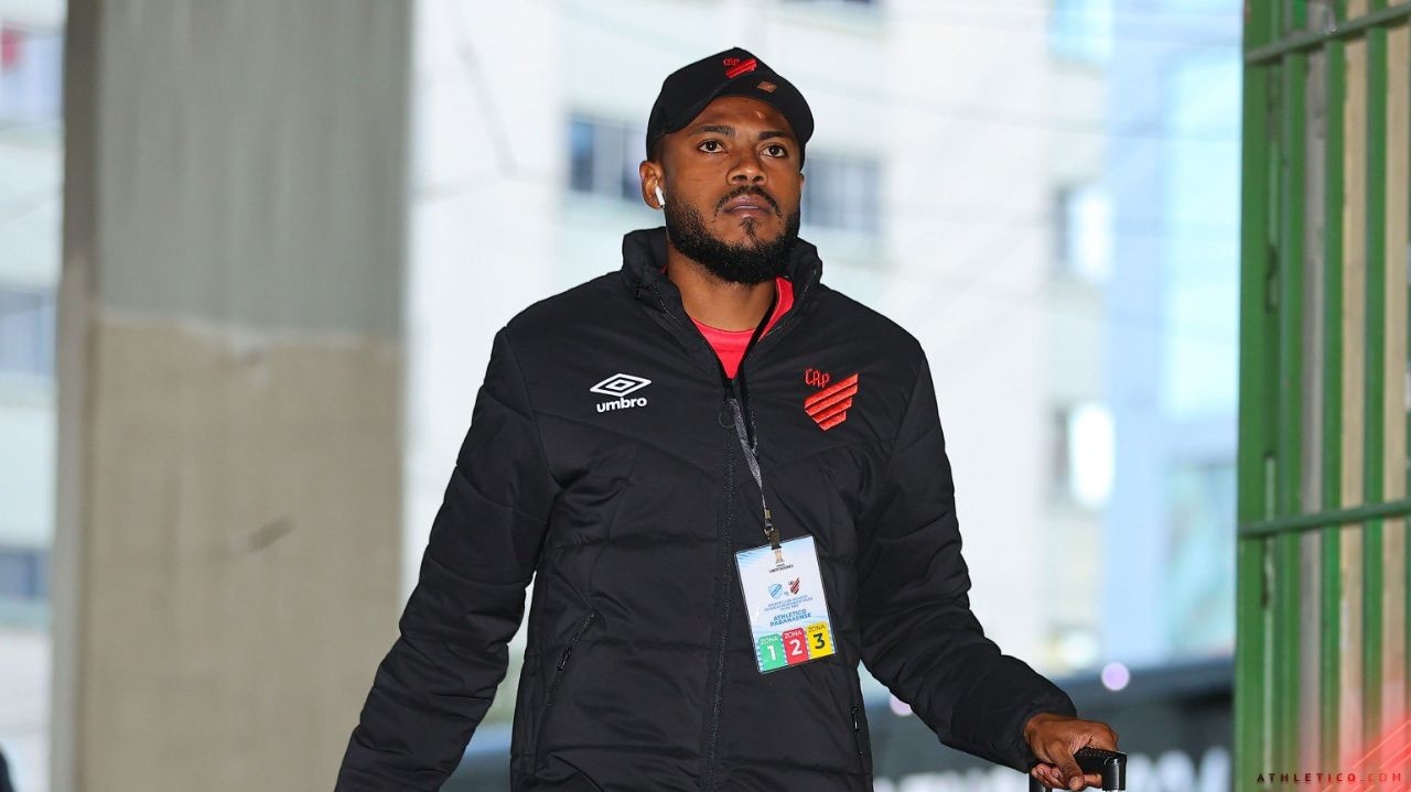 Marcelo Cirino se despede do Athletico Paranaense nas redes sociais