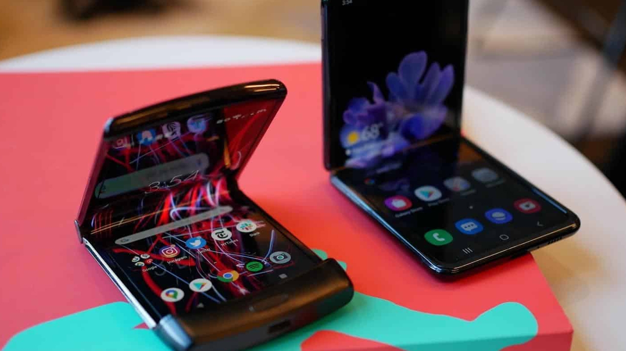 Smartphones “folding” são as novas apostas tecnológicas das grandes fabricantes de celulares