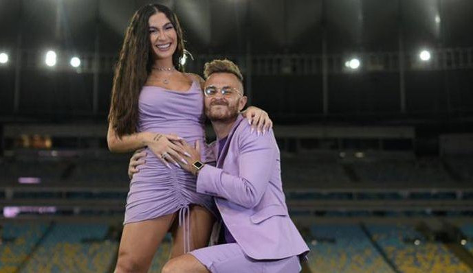 “/Mulher mais forte do mundo”/ diz Fred para sua esposa Bianca Andrade