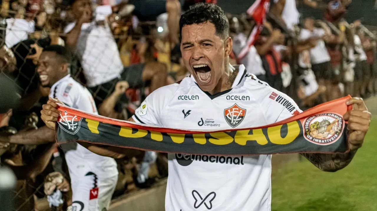 Em ascensão meteórica, Vitória está de volta à elite do futebol brasileiro