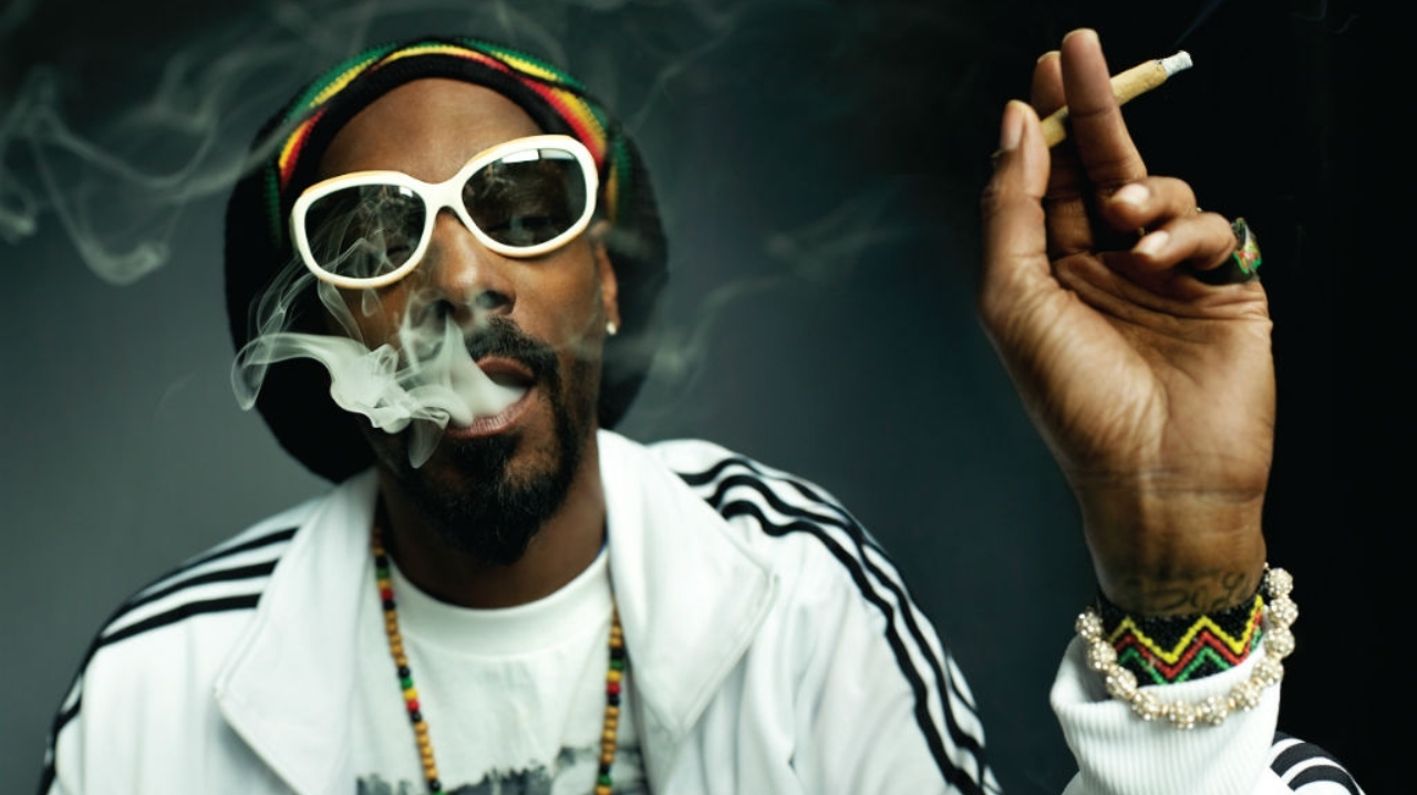 Snoop Dogg anuncia abandono do hábito de fumar