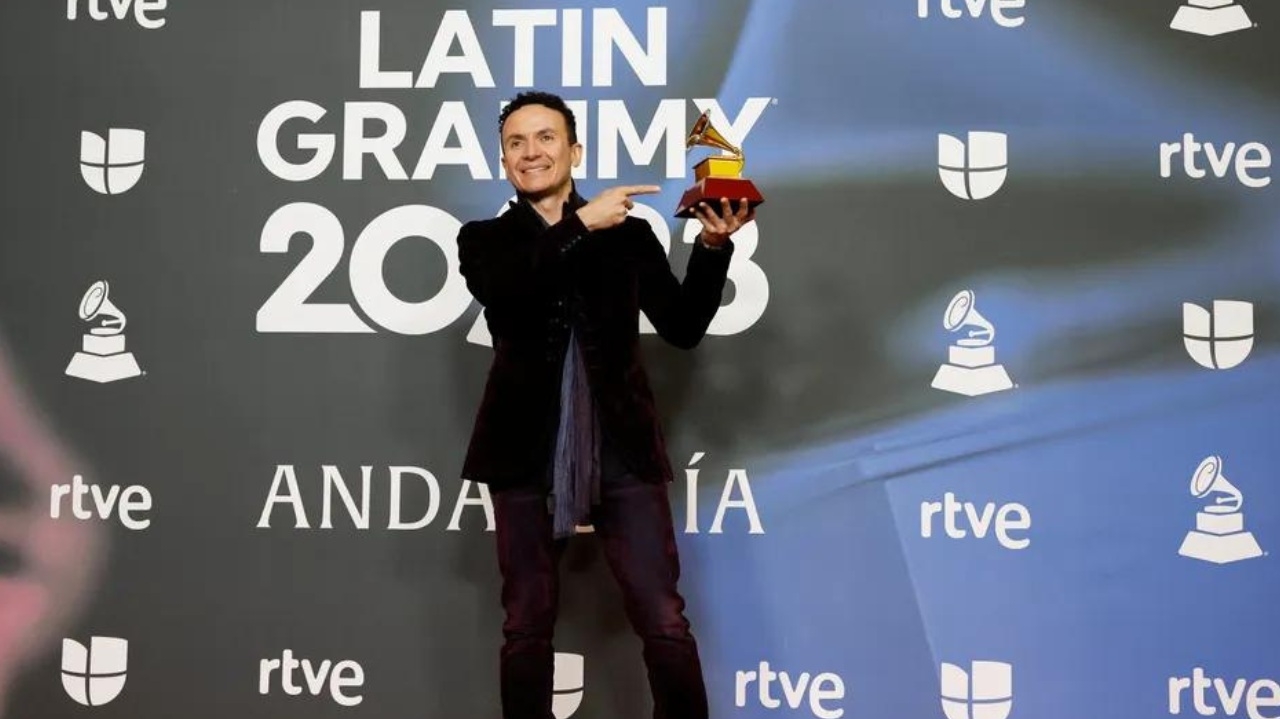 Grammy Latino 2023: Fonseca vence a categoria Melhor Canção Tropical