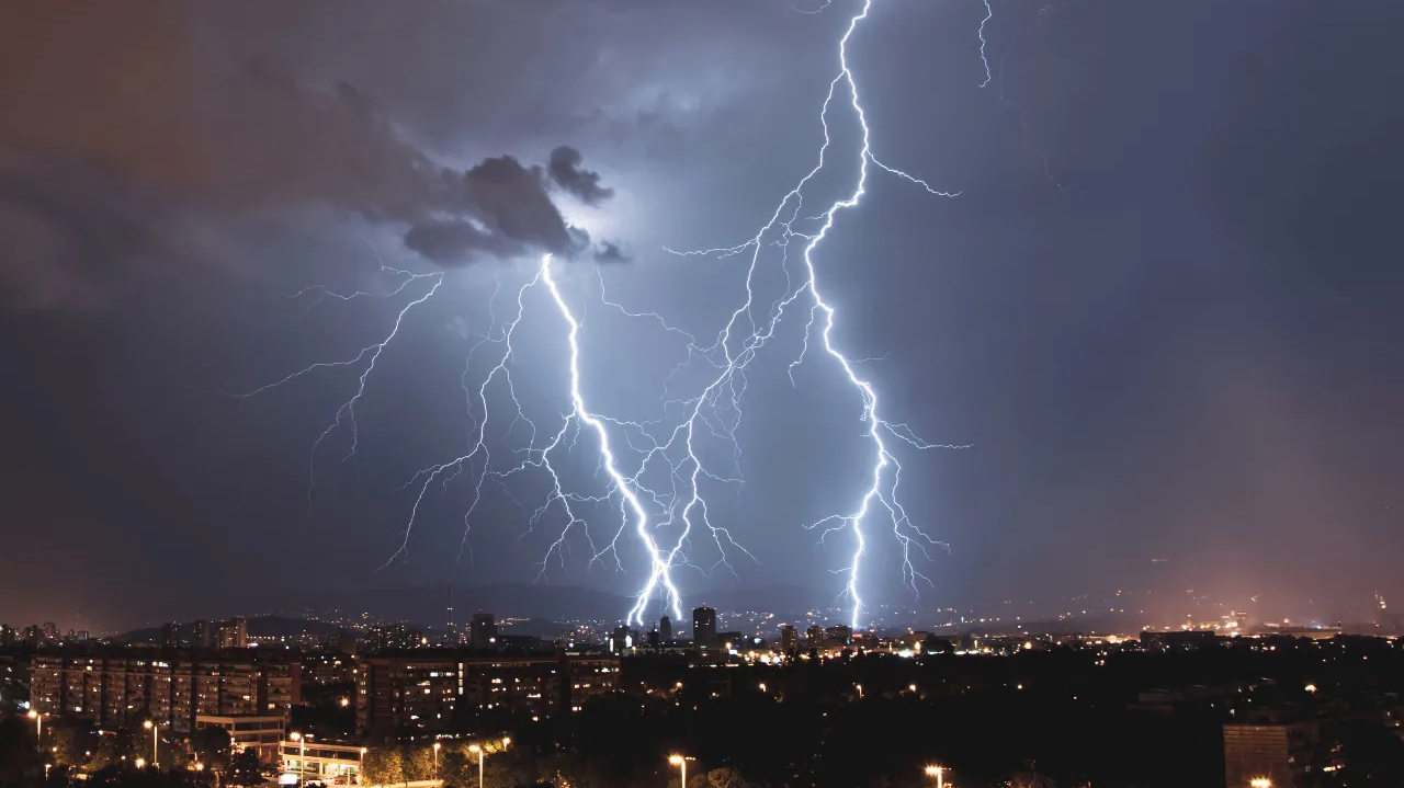 Brasil tem alerta de tempestades e previsão de queda de temperatura após onda de calor