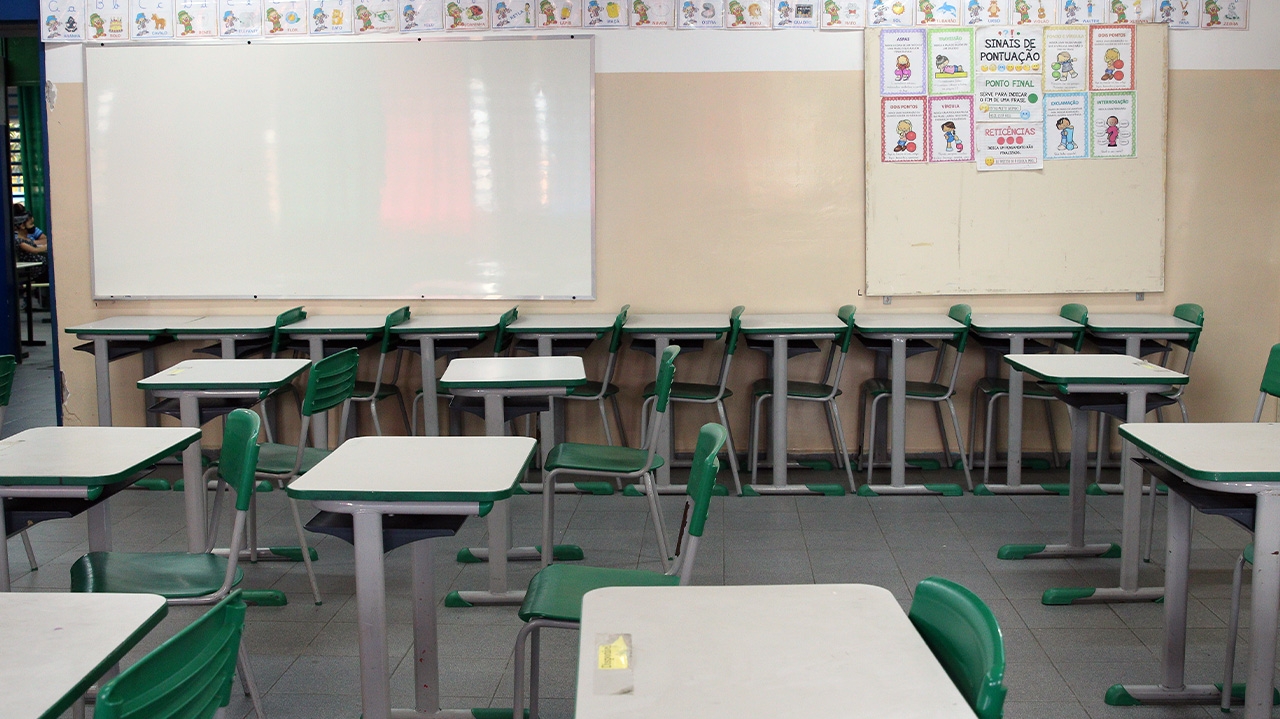 Governo de SP amplia carga horária de matemática e português do Ensino Médio