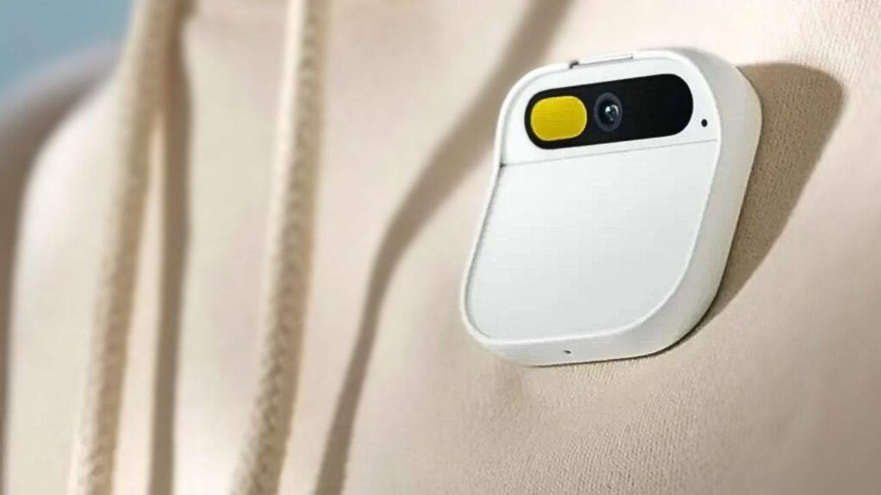 AI Pin: a tecnologia que promete substituir os celulares