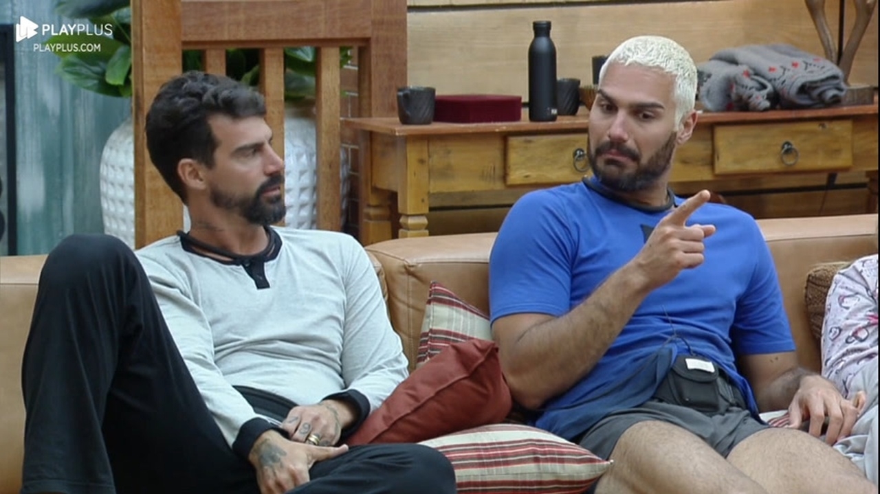 A Fazenda: Shay e Radamés abordam rumores de relacionamento entre Black e Kally