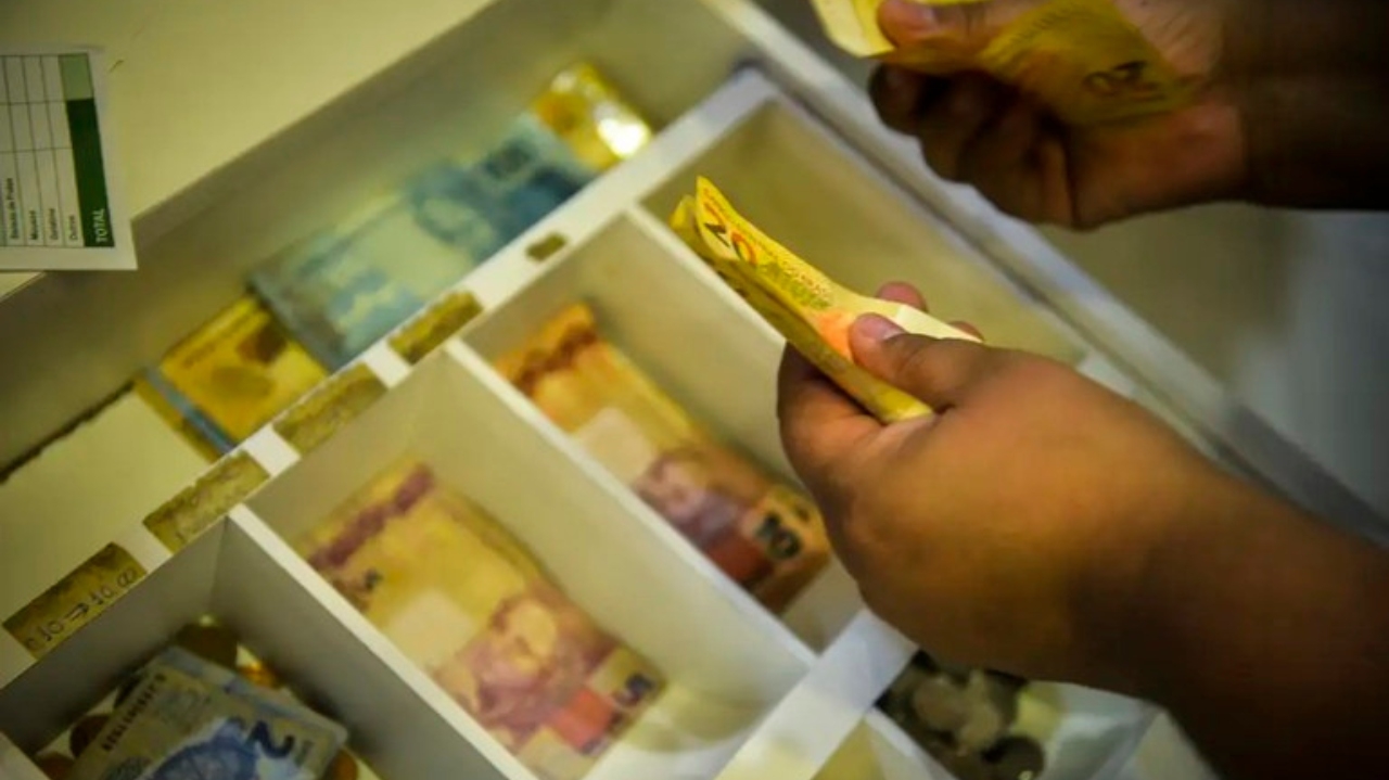 Desenrola inicia nova etapa para renegociação de dívidas de até 20 mil reais