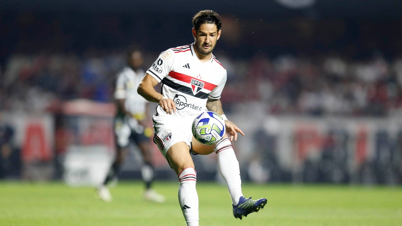 Alexandre Pato tem lesão muscular confirmada e não atua mais pelo São Paulo