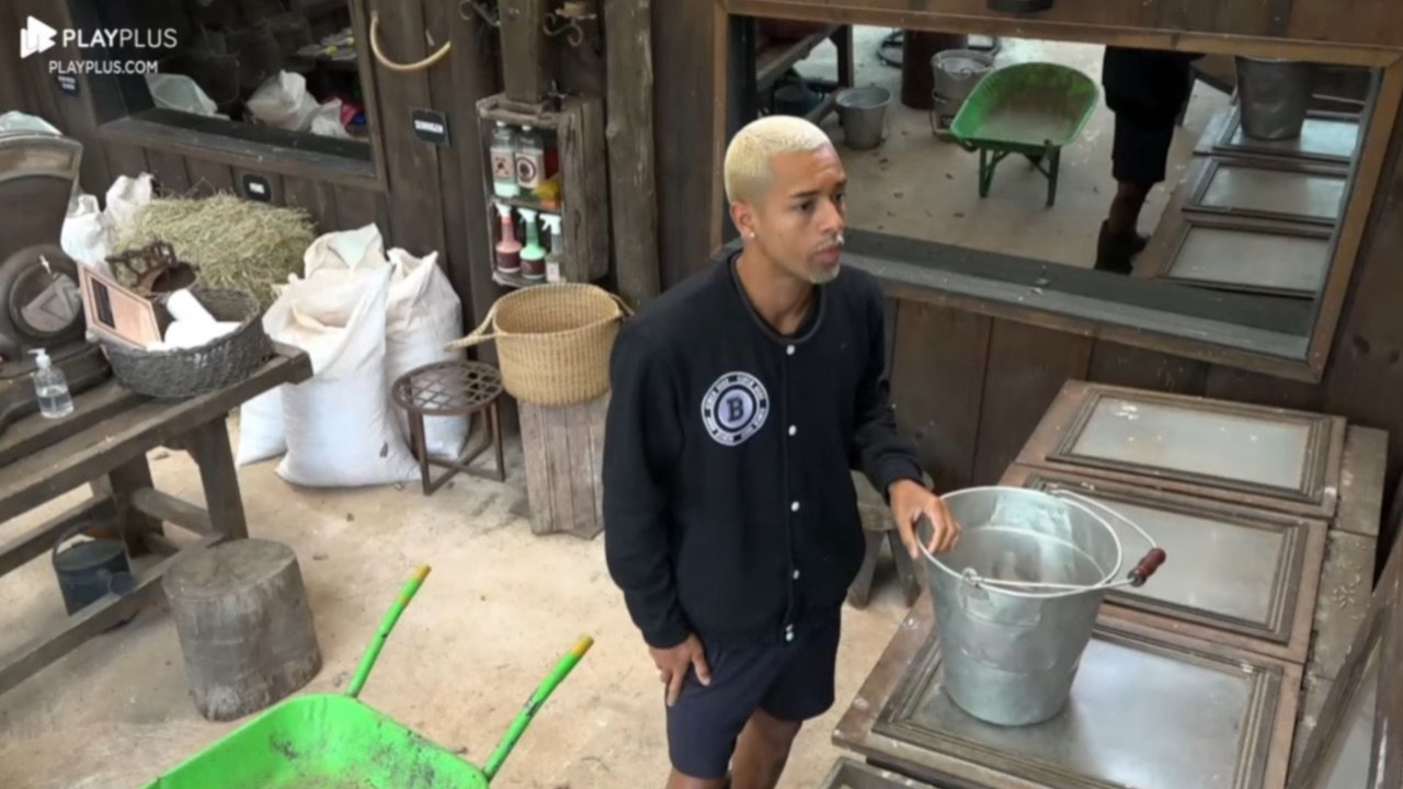 A Fazenda 15: WL diz ter mais troca com Shay do que com Kally na casa