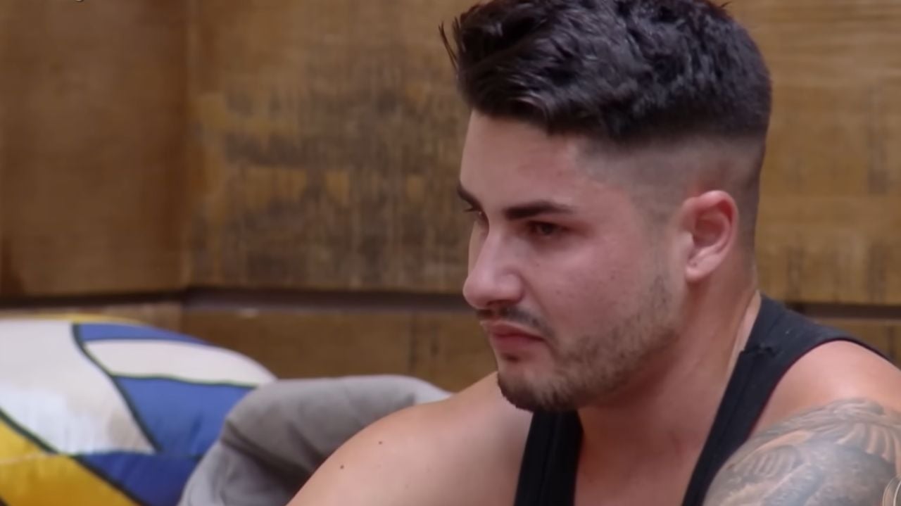 A Fazenda 15: Lucas Souza desiste da competição