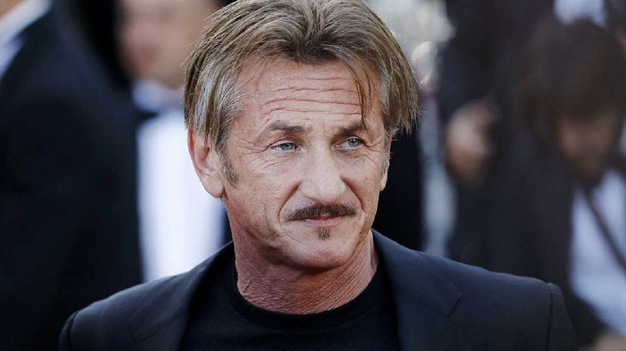 Sean Penn conta como Matthew Perry lidou com o vício em drogas