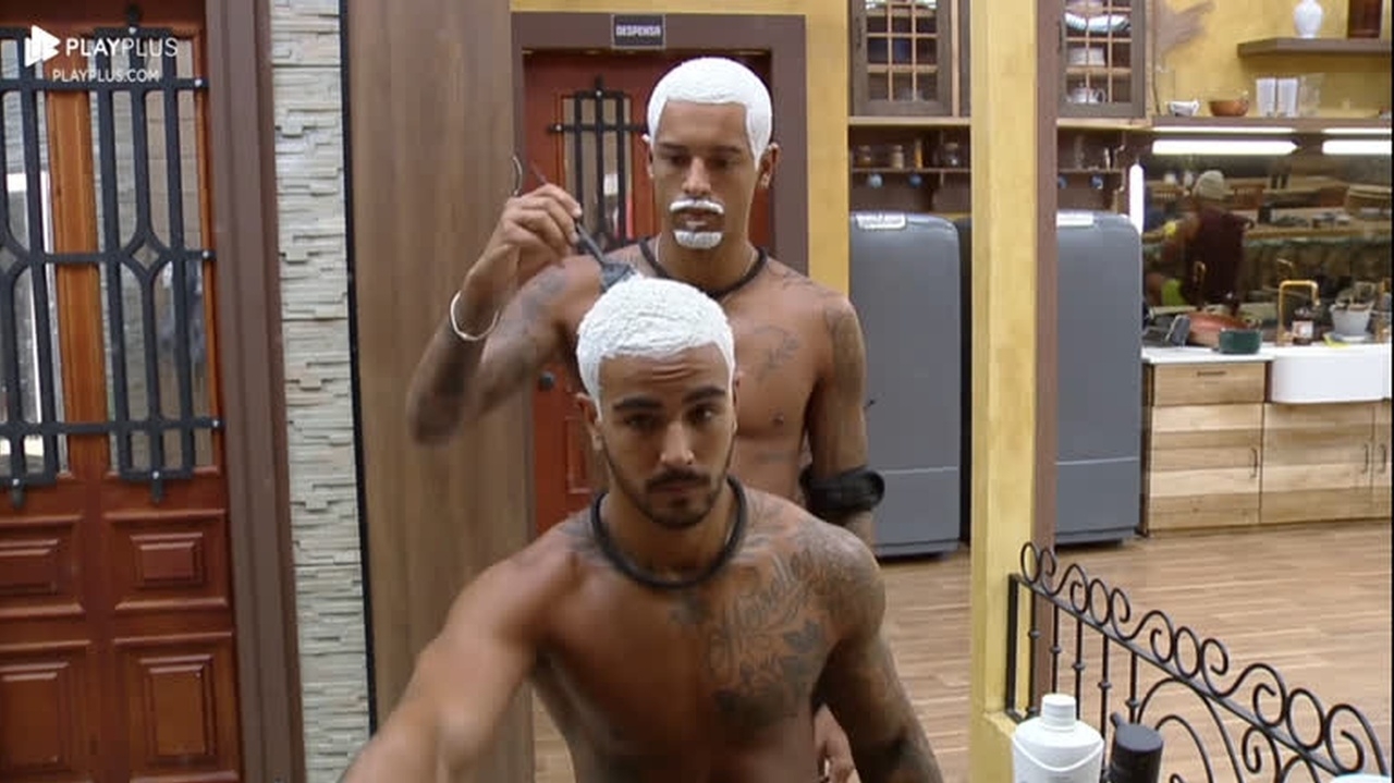 A Fazenda: participantes transformam cabelos e surpreendem com platinado